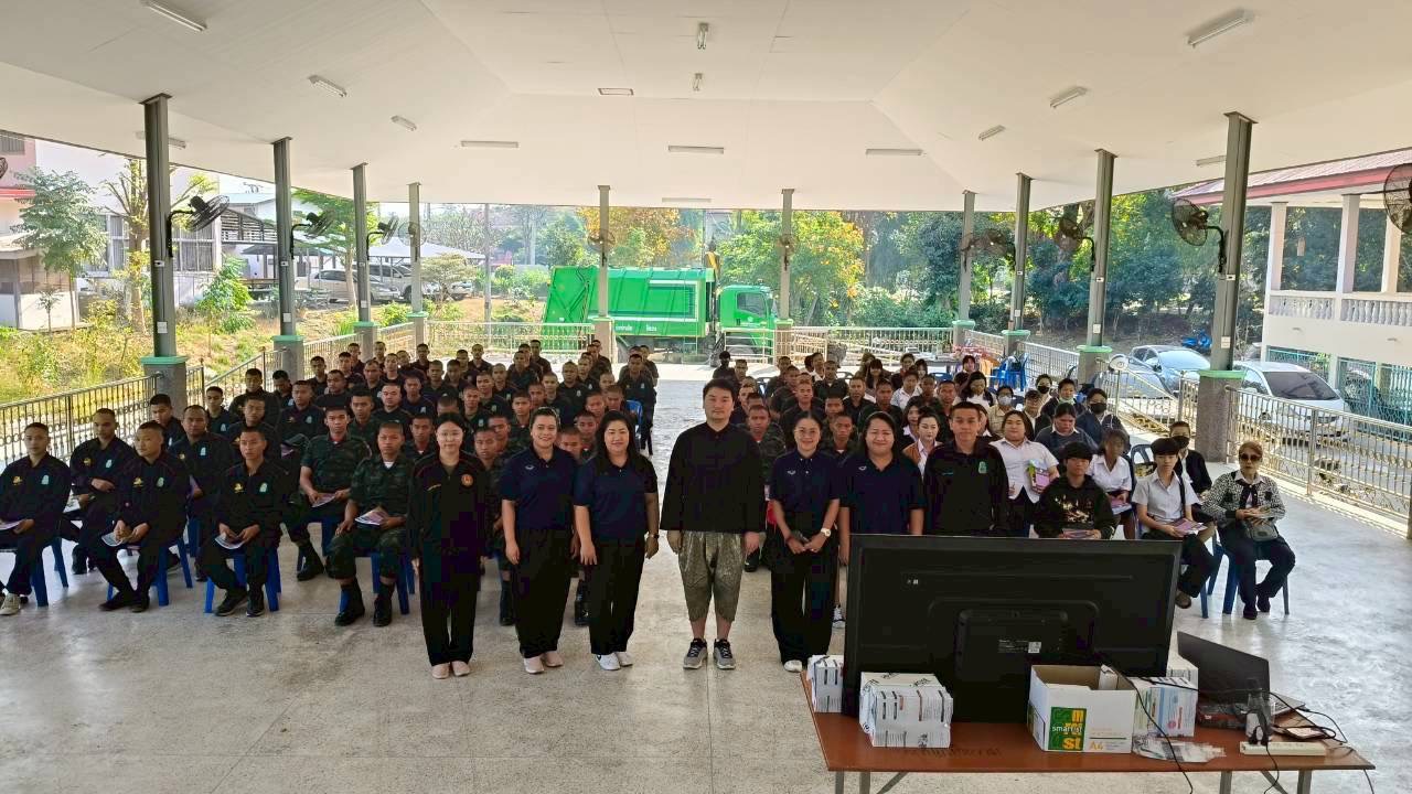 อำเภอเมืองลพบุรี โดยสำนักงานพัฒนาชุมชนอำเภอเมืองลพบุรี ร่วมเป็นวิทยากรบรรยายในโครงการส่งเสริมการเรียนรู้ตามหลักปรัชญาของเศรษฐกิจพอเพียง สกร.ระดับอำเภอเมืองลพบุรี