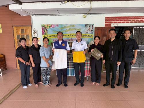 อำเภอเมืองลพบุรี โดยสำนักงานพัฒนาชุมชนอำเภอเมืองลพบุรี ลงพื้นที่ให้กำลังใจกลุ่มผู้ประกอบการ OTOP เสริมสร้างเศรษฐกิจฐานรากให้เข้มแข็ง